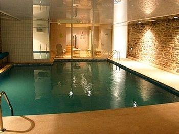 Les Chemins Francis - Modern Hotel Bagnols-les-Bains Εξωτερικό φωτογραφία