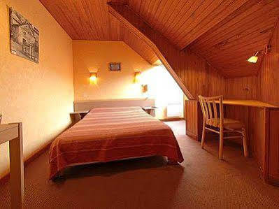 Les Chemins Francis - Modern Hotel Bagnols-les-Bains Εξωτερικό φωτογραφία